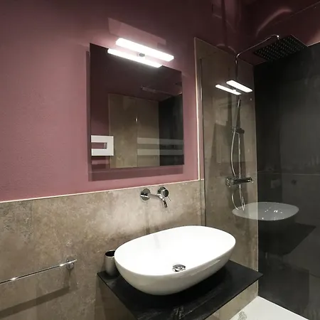 Apartamento 300 M Dal Duomo - Due Magnifici Moderni *