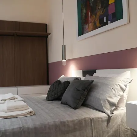 Apartament 300m Dal Duomo - Due Magnifici Moderni