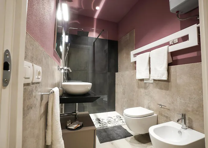 300m Dal Duomo - Due Magnifici Moderni 摩德纳